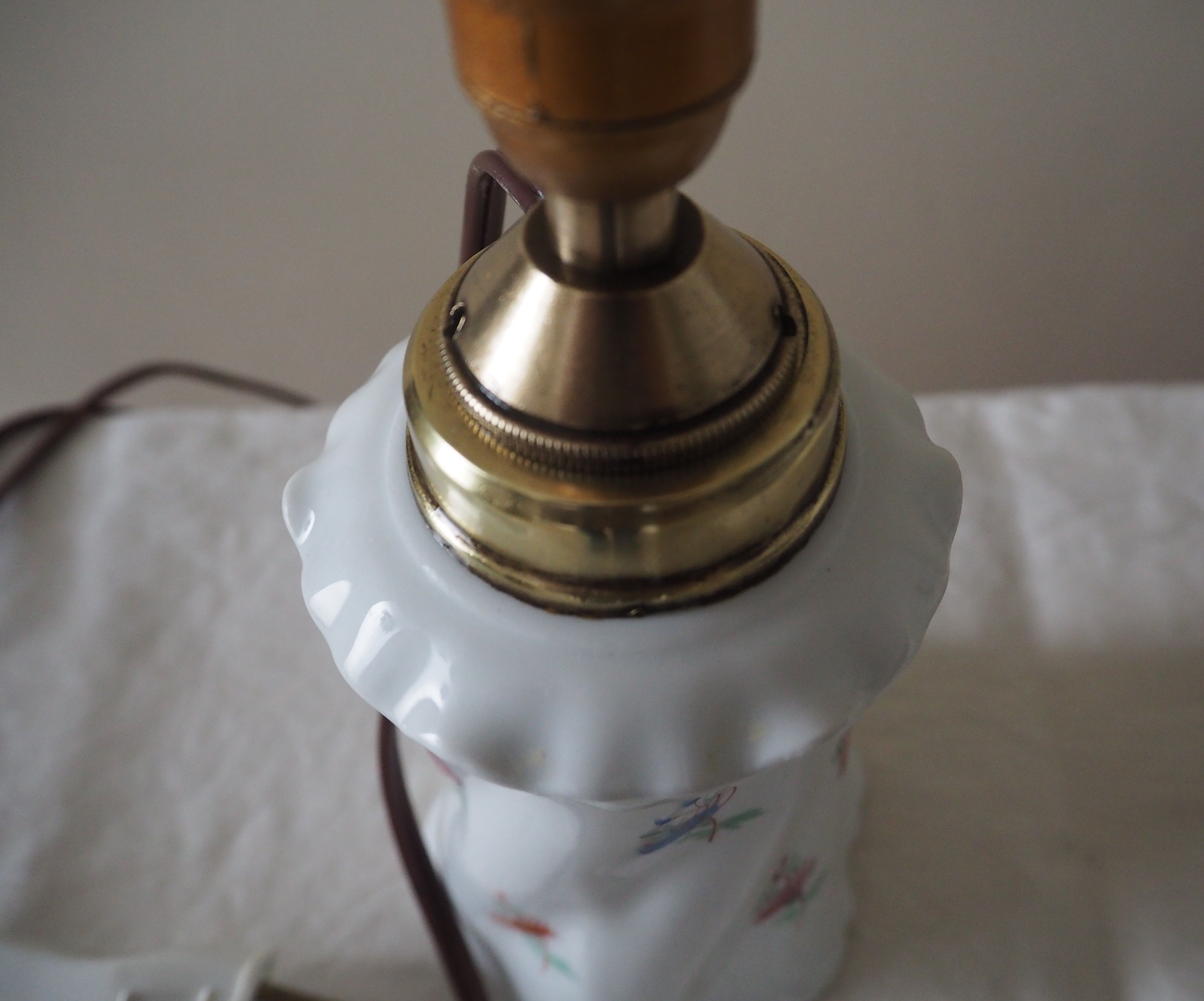 Table lamp in earthenware