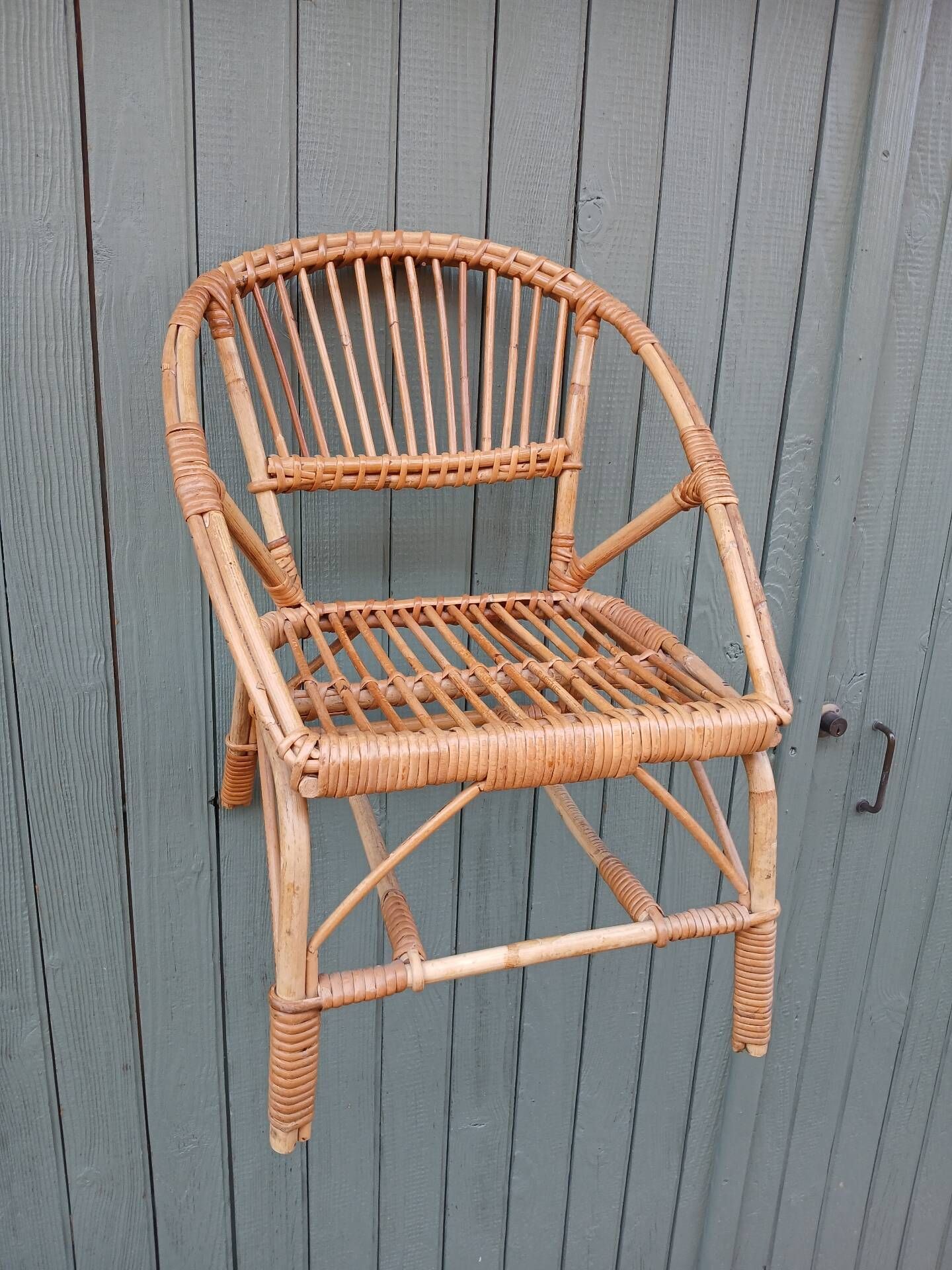 Petit fauteuil enfant en osier 