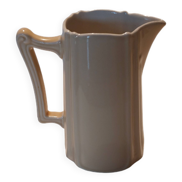 Pichet beige art nouveau 19 siècle