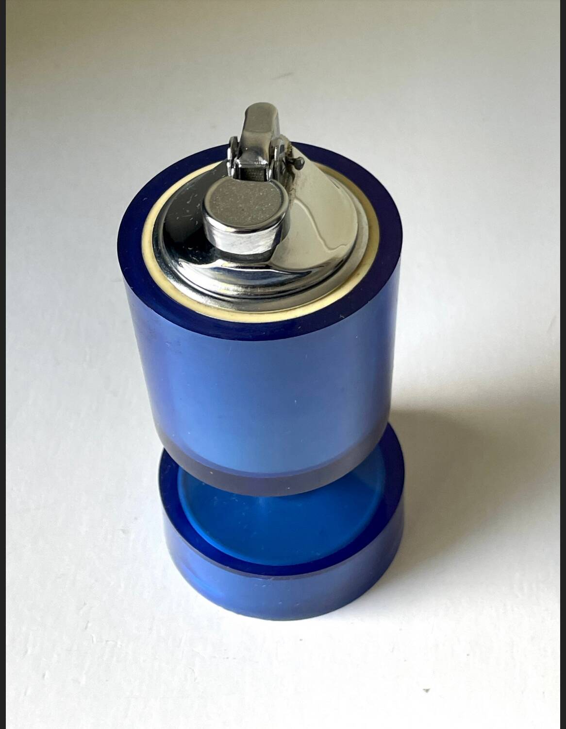 Vintage SAROME Japan Table lighter in Blue Plastic