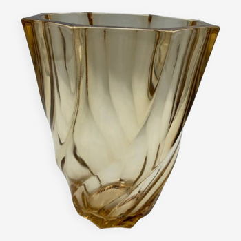 Spiral glass vase