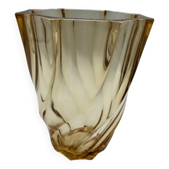 Spiral glass vase