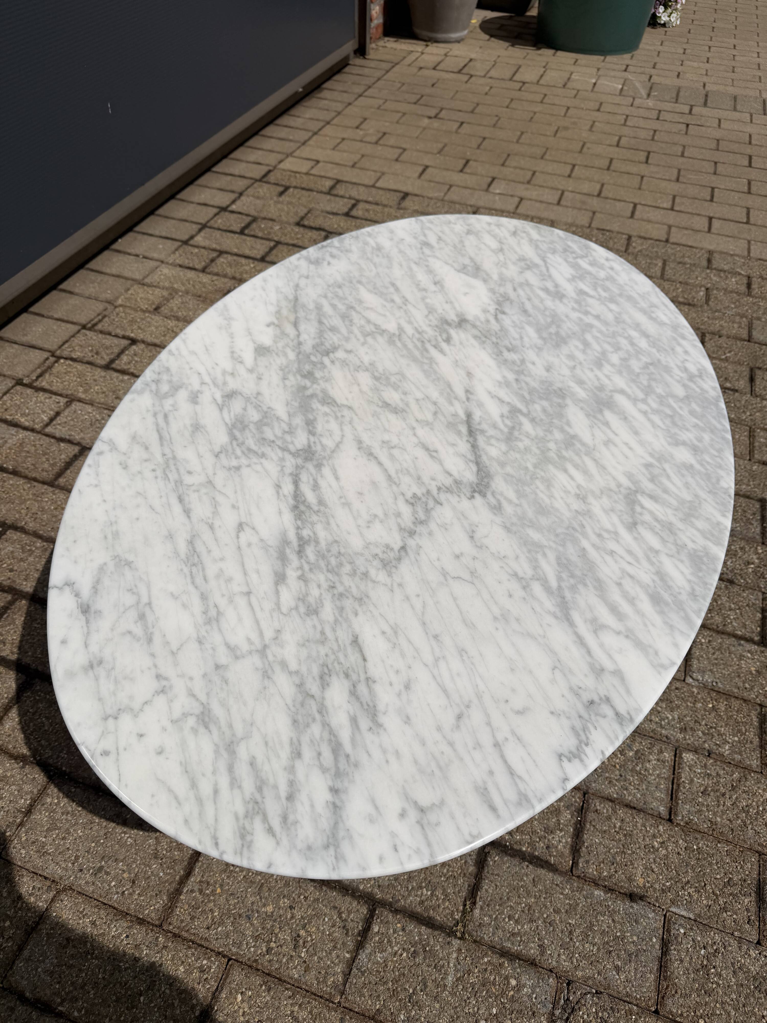 Original Knoll Tulip Oval Coffee Table Eero Saarinen Statuarietto 107x70