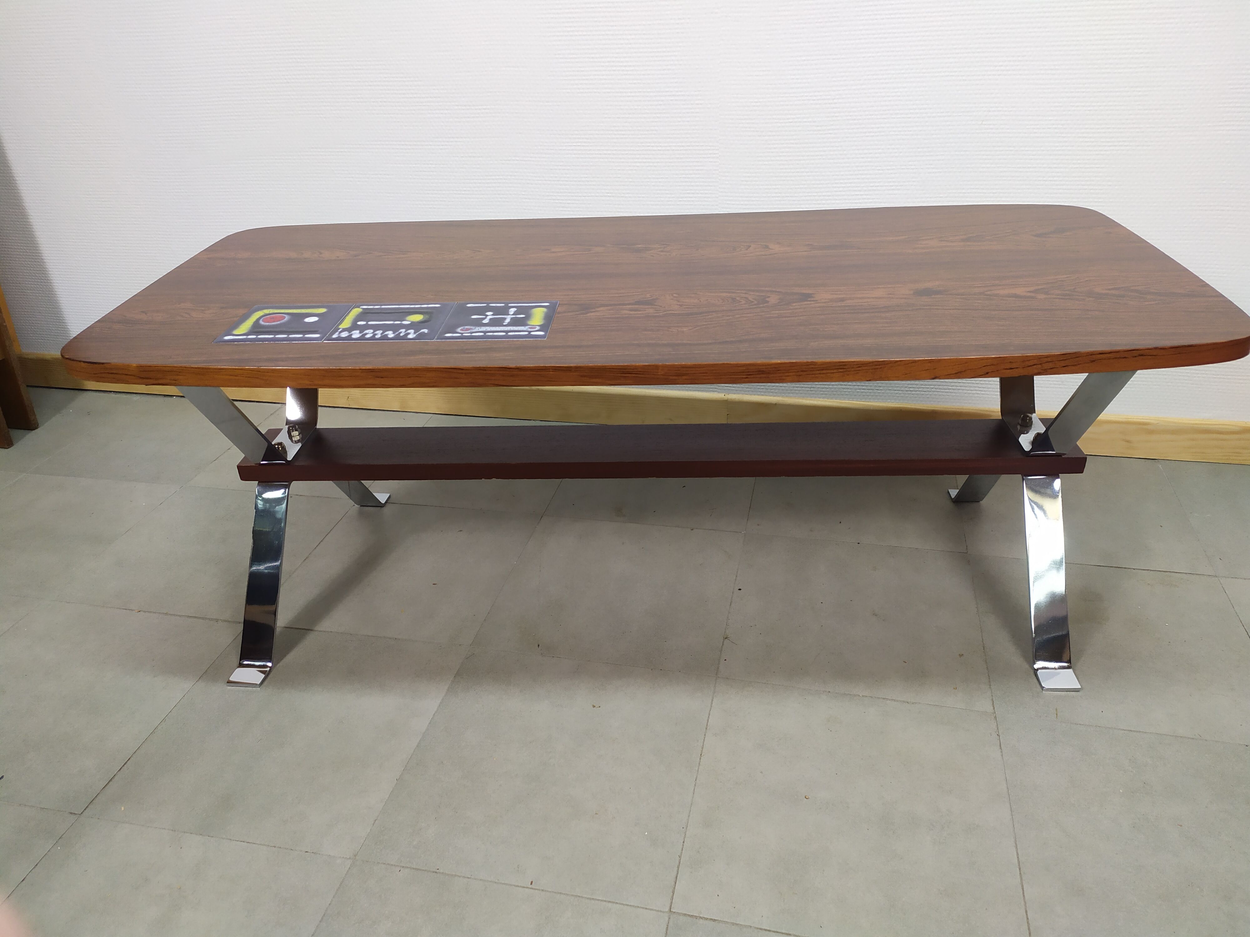 Table basse art déco vintage bois carrelage chrome
