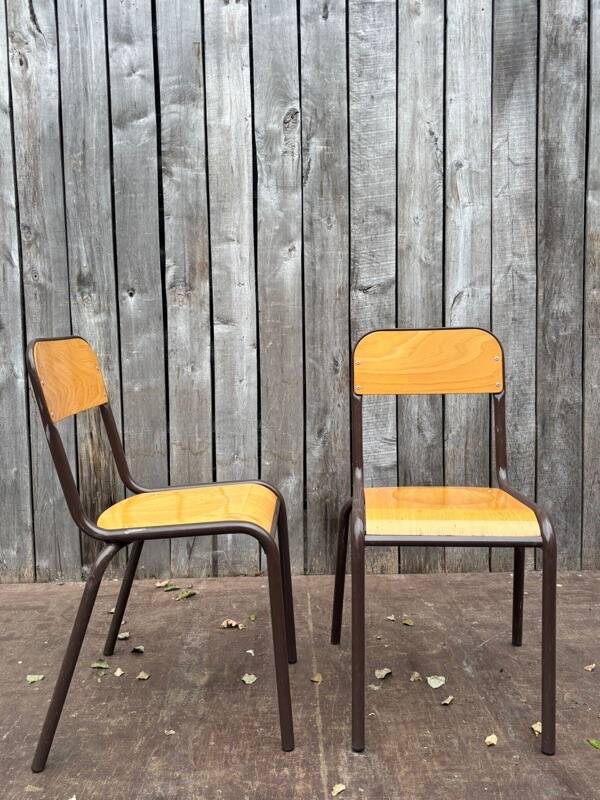 Vintage Mullca 510 stacking chair – French design