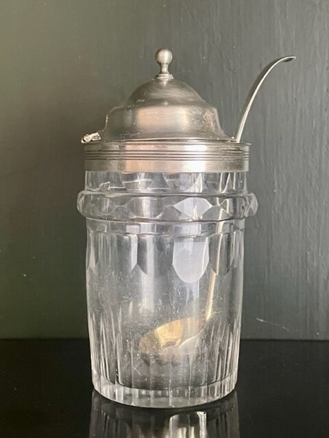 Solid silver and crystal mustard, early nineteenth century.