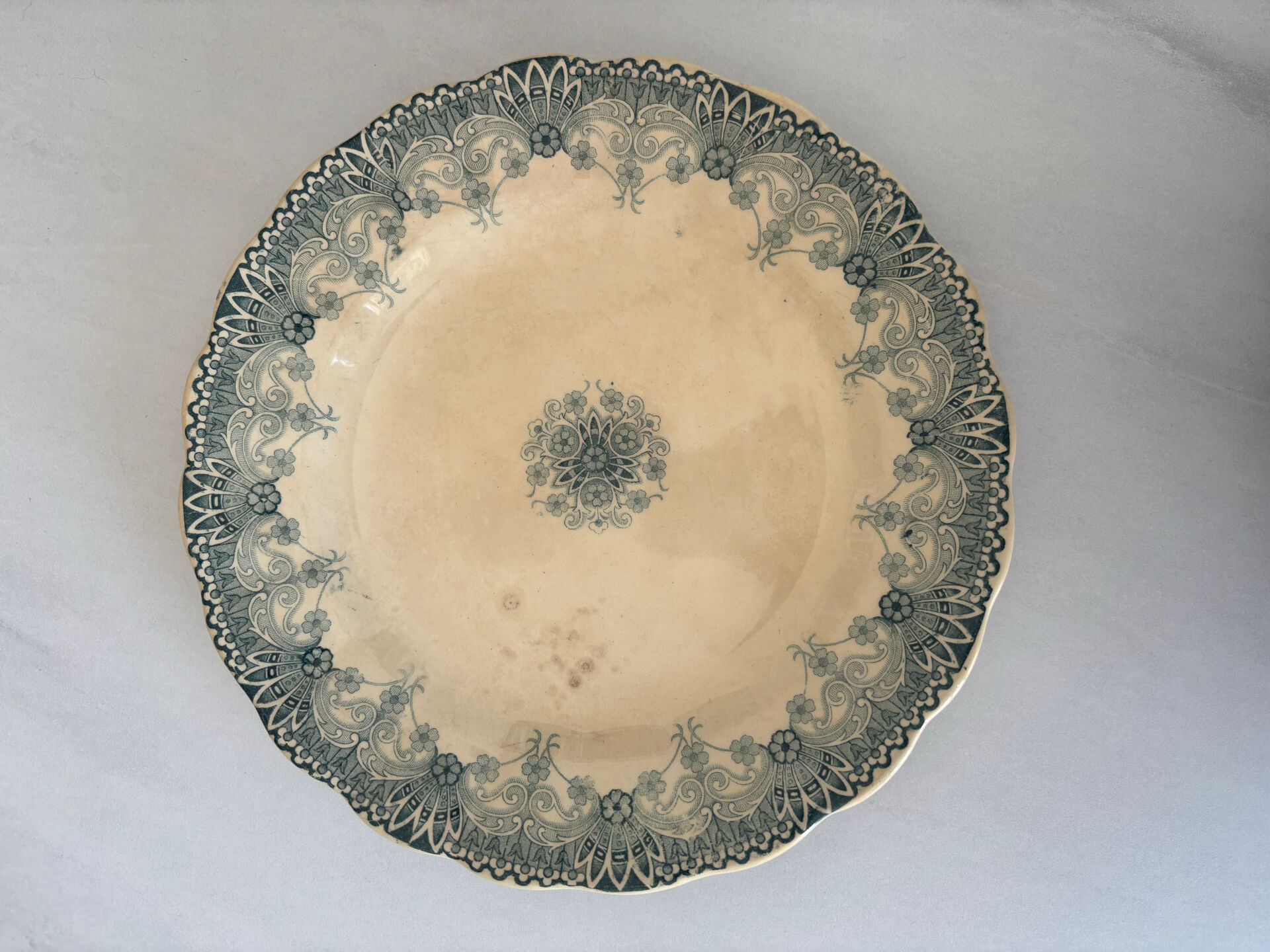 Old ironstone plate from Choisy-le-Roi, Hte Boulenger and Co.