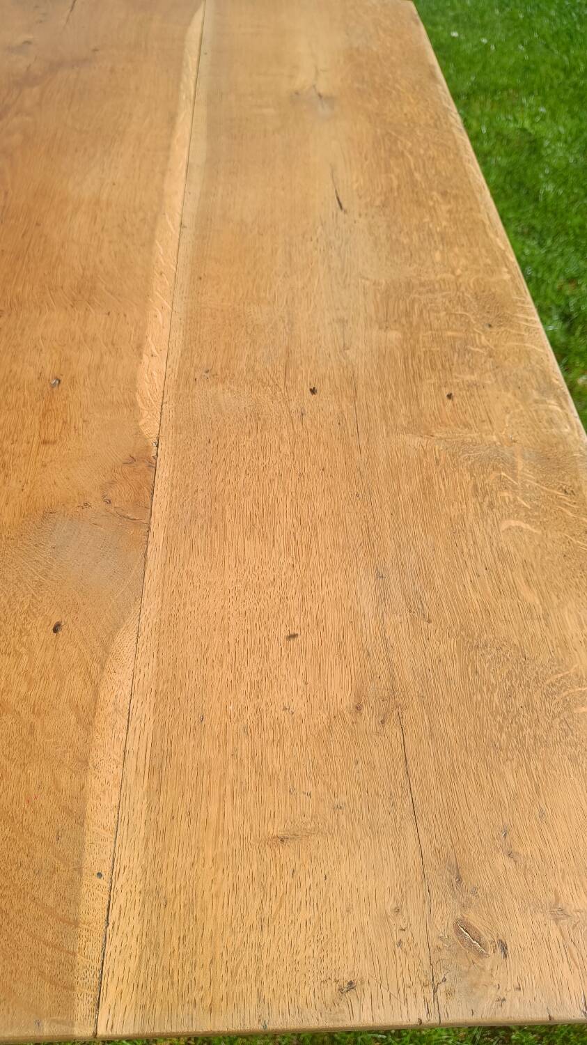 Farm table with turned legs