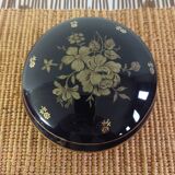 Porcelain box