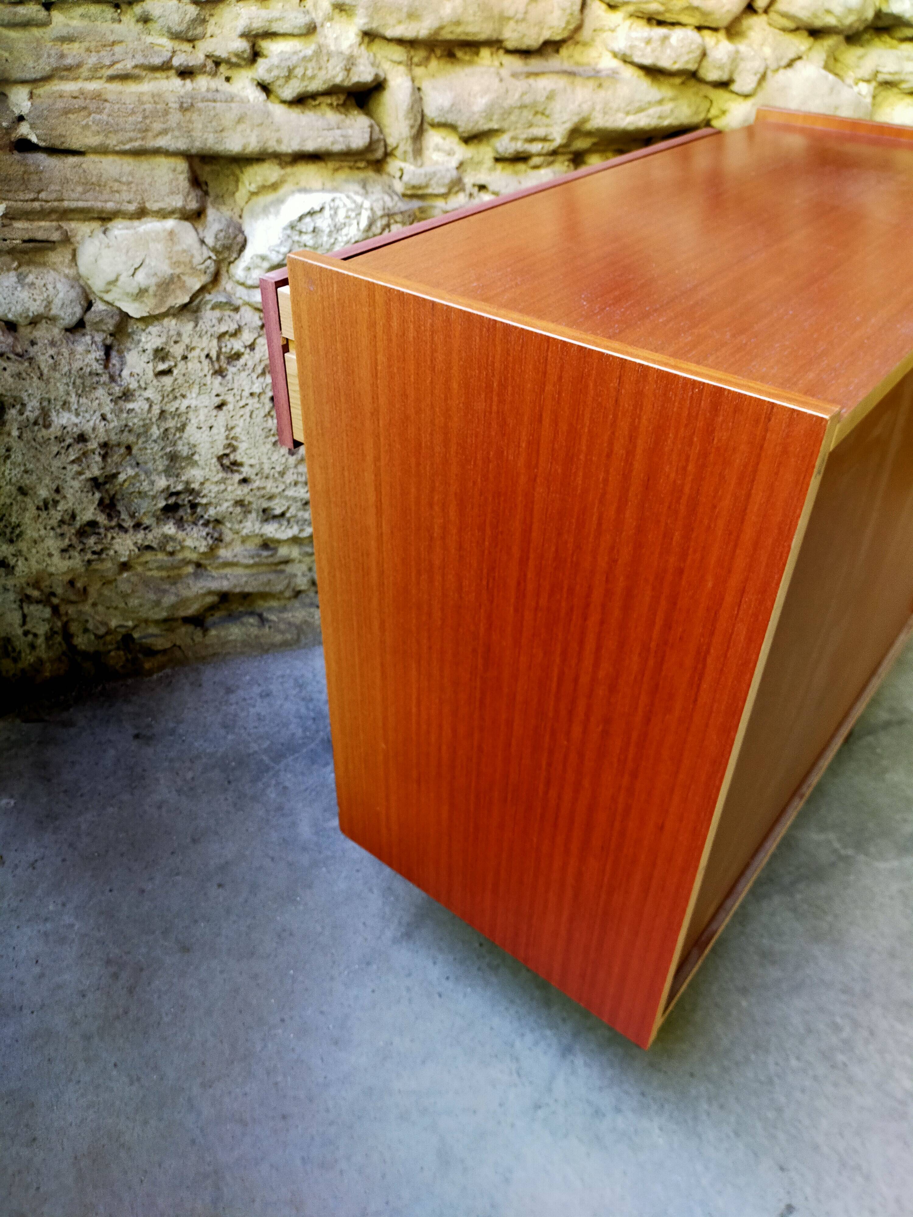 Commode vintage