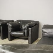 Moroso sofa set and armchairs in black leather, 1984