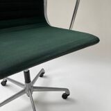 Eames EA 117 office chair