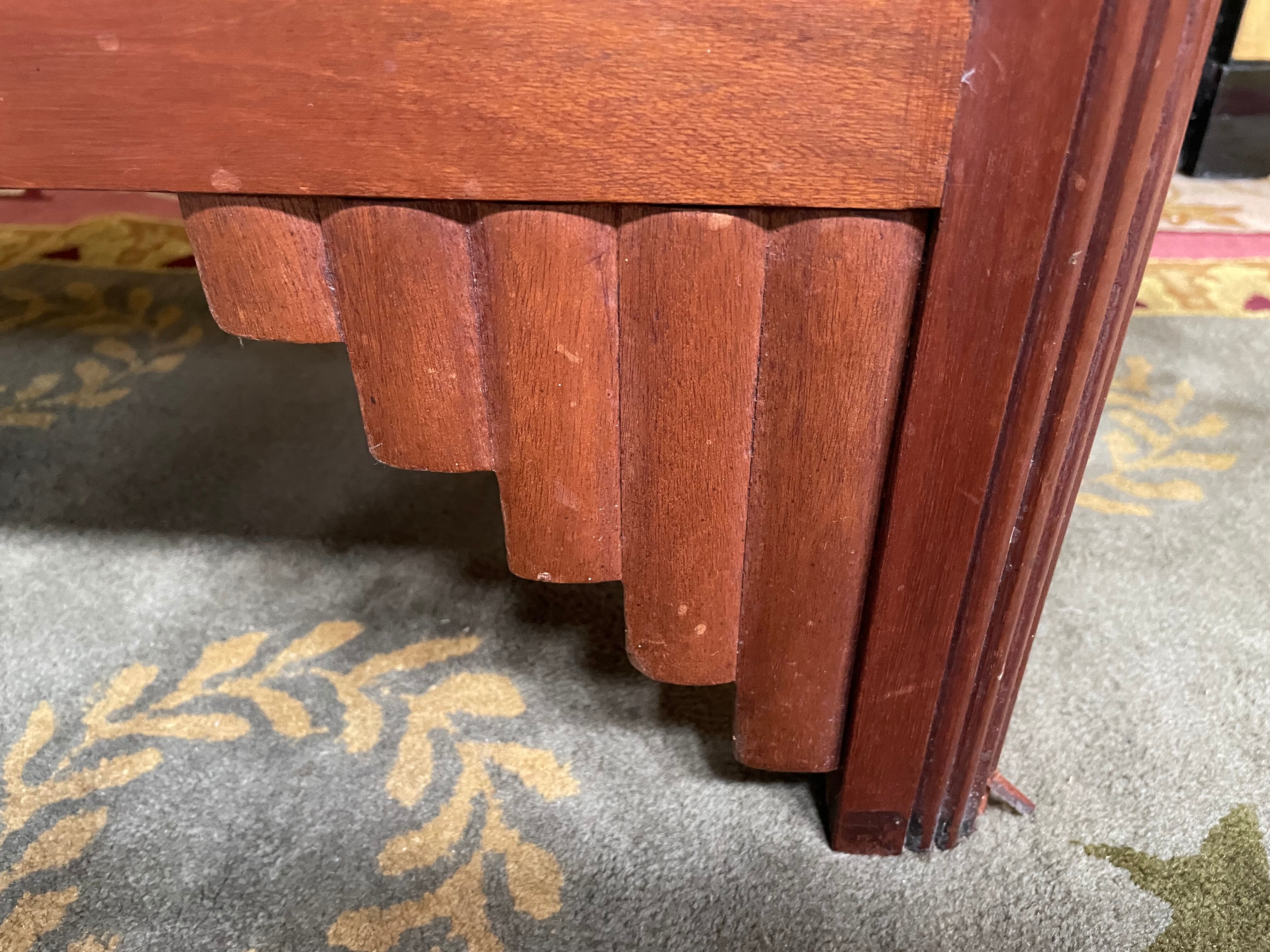 Art deco chest of drawers