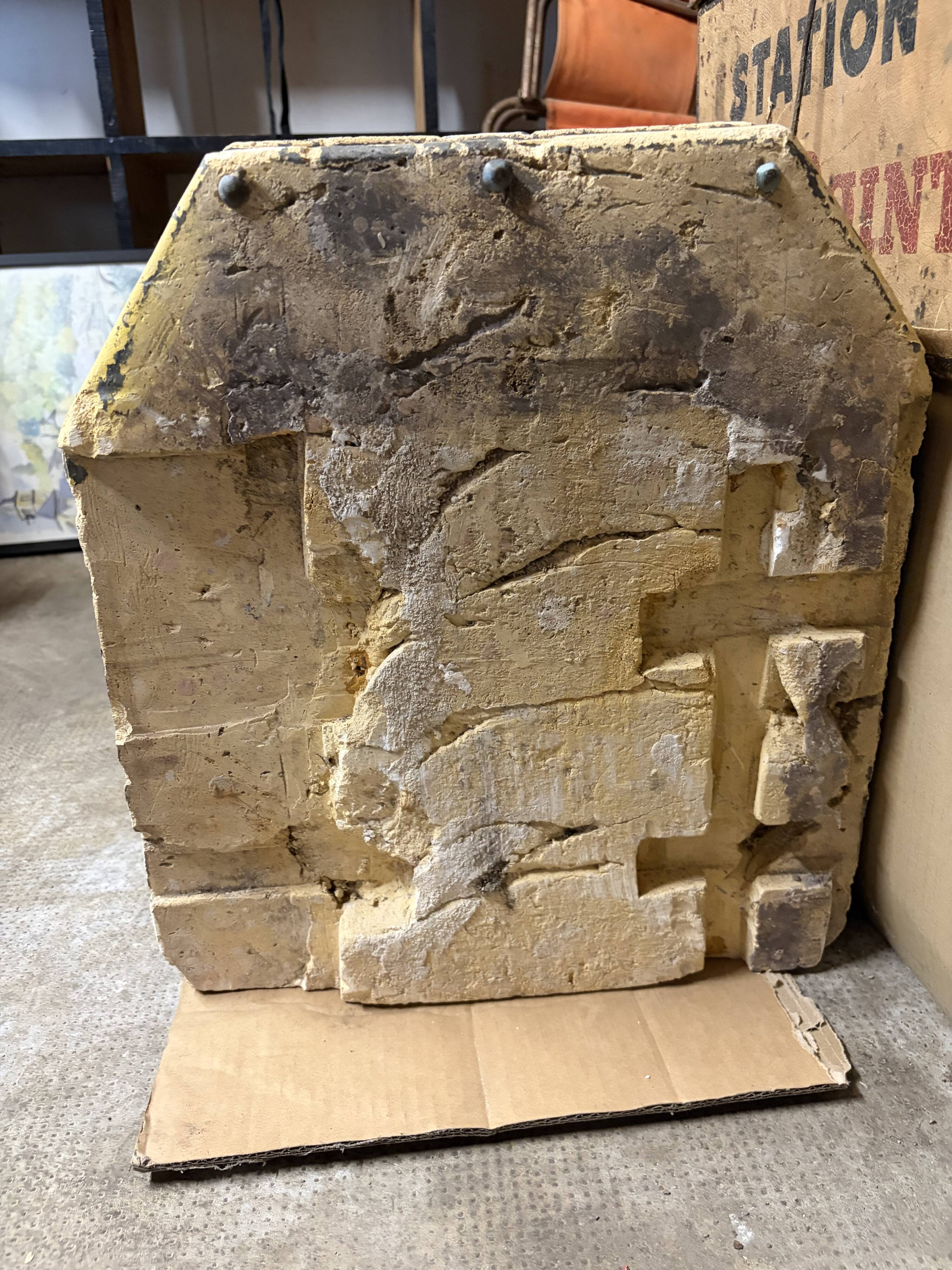 Wall console stonework