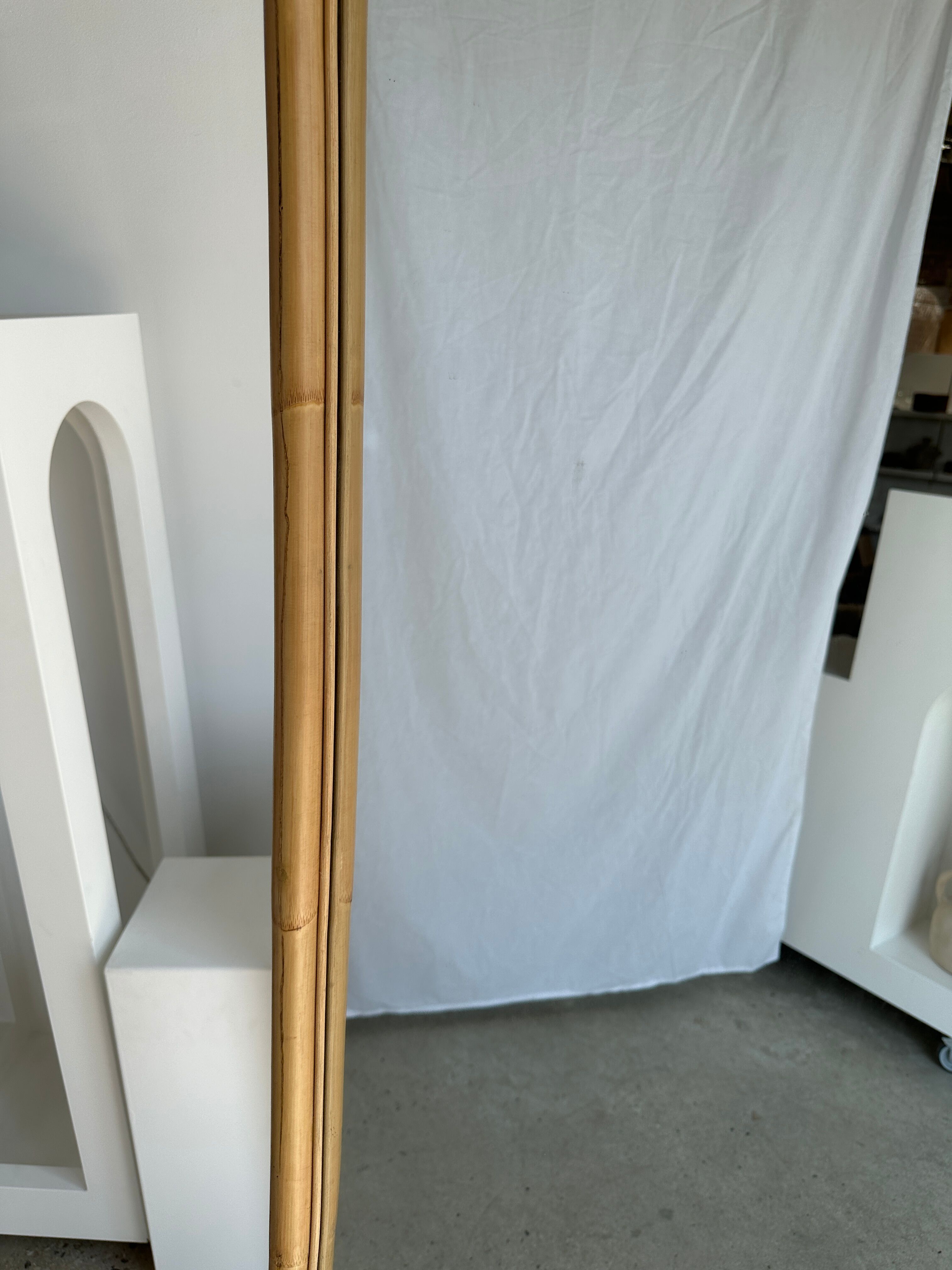 Floor mirror in bamboo and rattan H:1m80