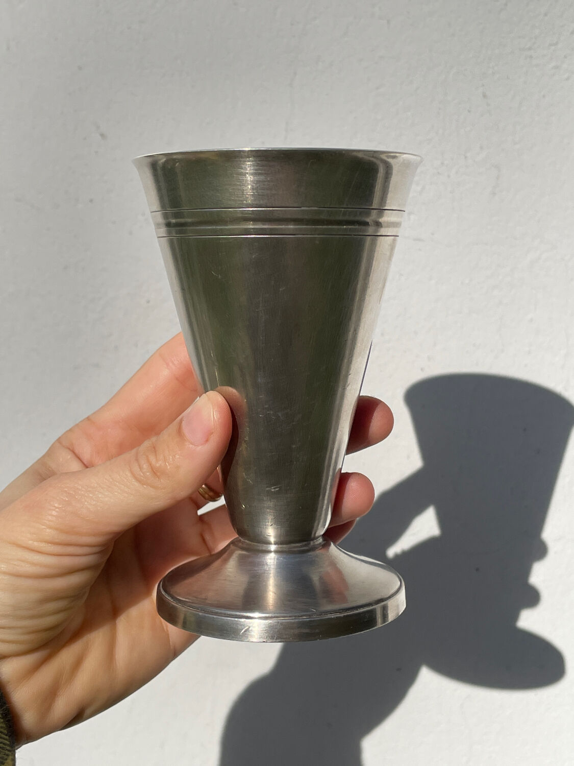 6 conical silver-plated metal bowls with hallmarks / Art Deco stemmed glasses