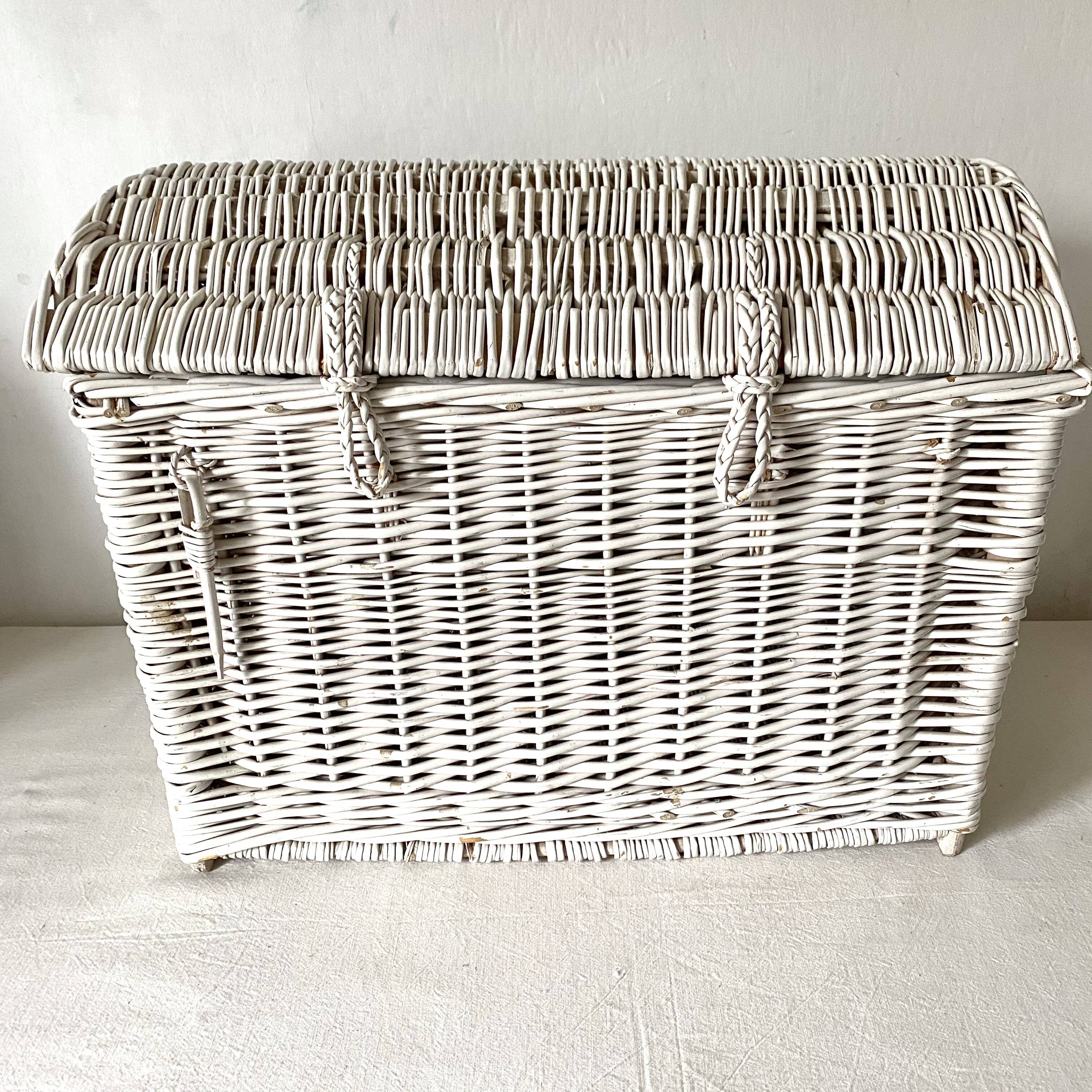 Rattan chest, storage trunk