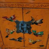 Hand-painted lacquered Chinese bedside table