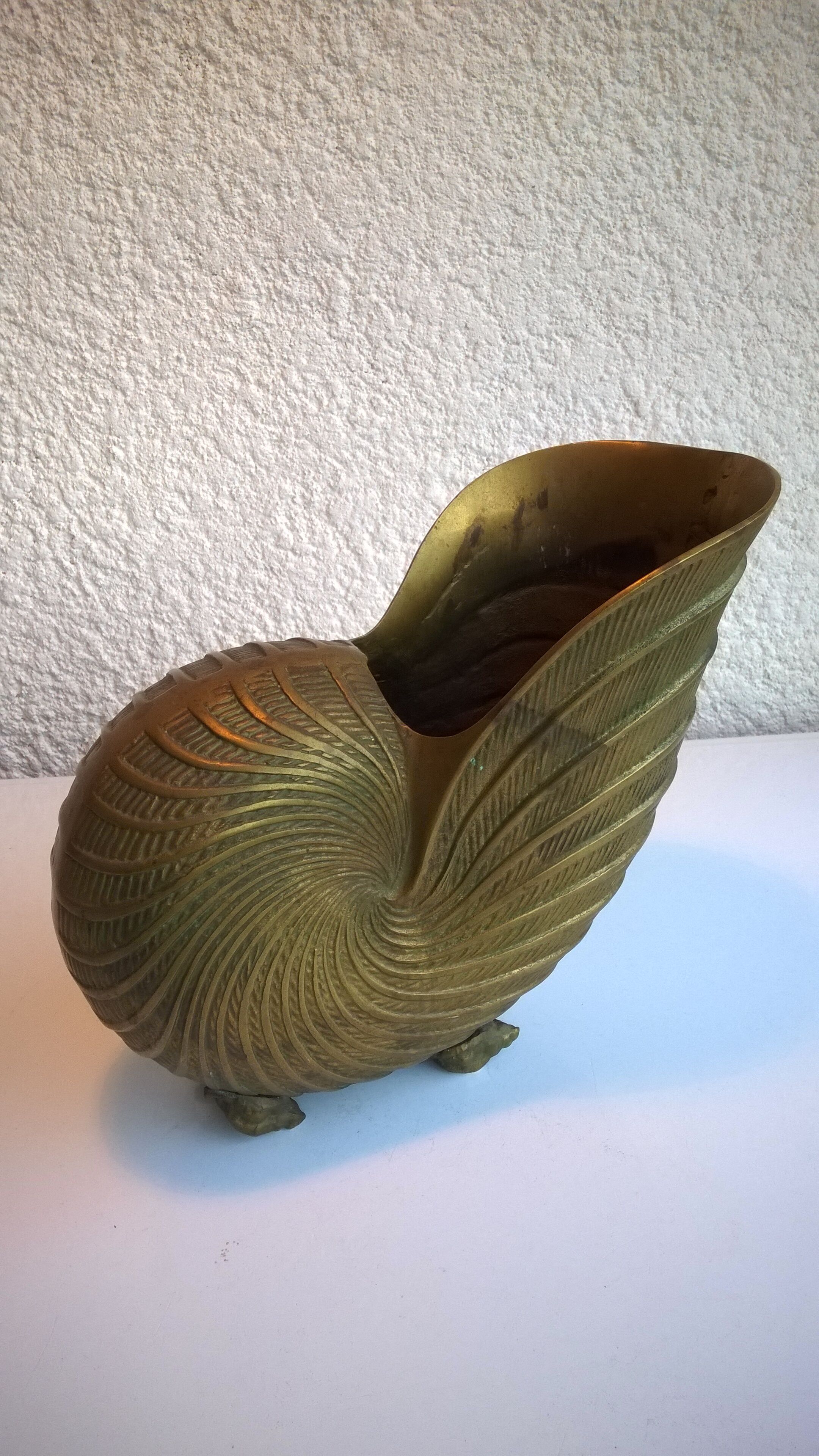 Brass nautil vase