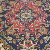 Tapis vintage rouge et bleu foncé – 236 x 170 cm