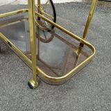 Serving table of the 70