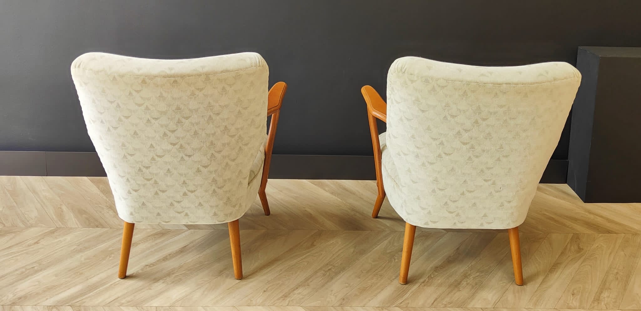 Two Mid Century cocktail chairs | set of 2 chairs