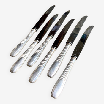 6 couteaux en métal argenté