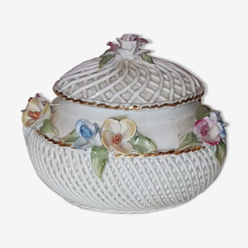 Boîte en porcelaine