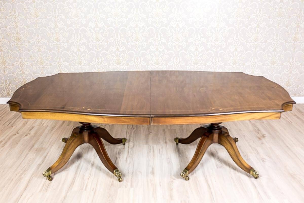 English Extendable Dining Table in Mahogany, 1920