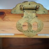 Vintage rattan chest