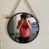 Round mirror
