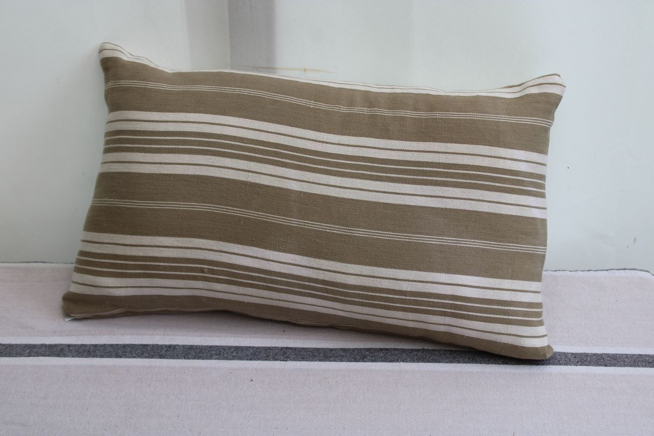 Striped cushion