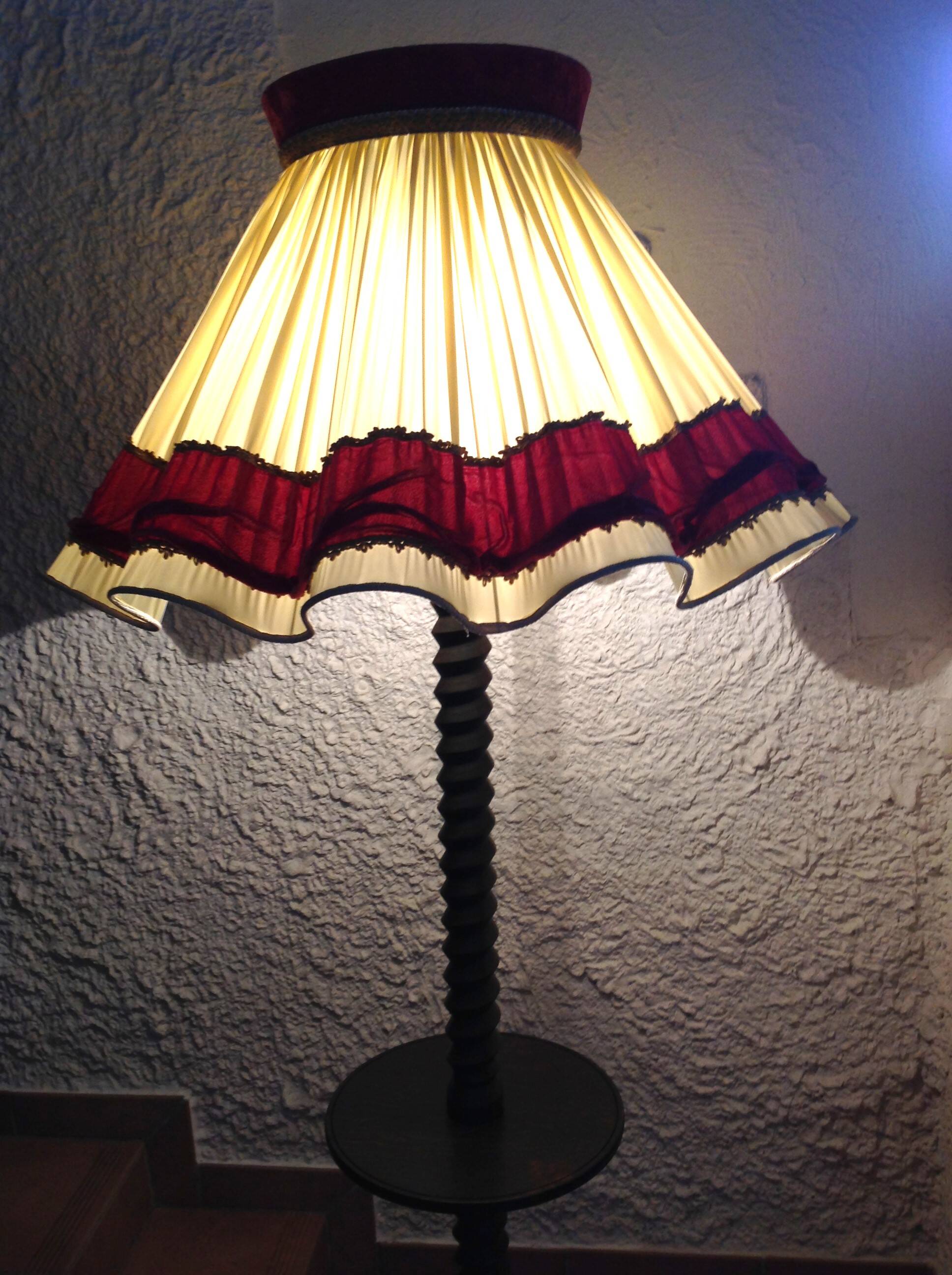 Wooden floor lamp turned in the spirit of Charles Dudouyt / art deco style