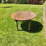 Round table with flaps