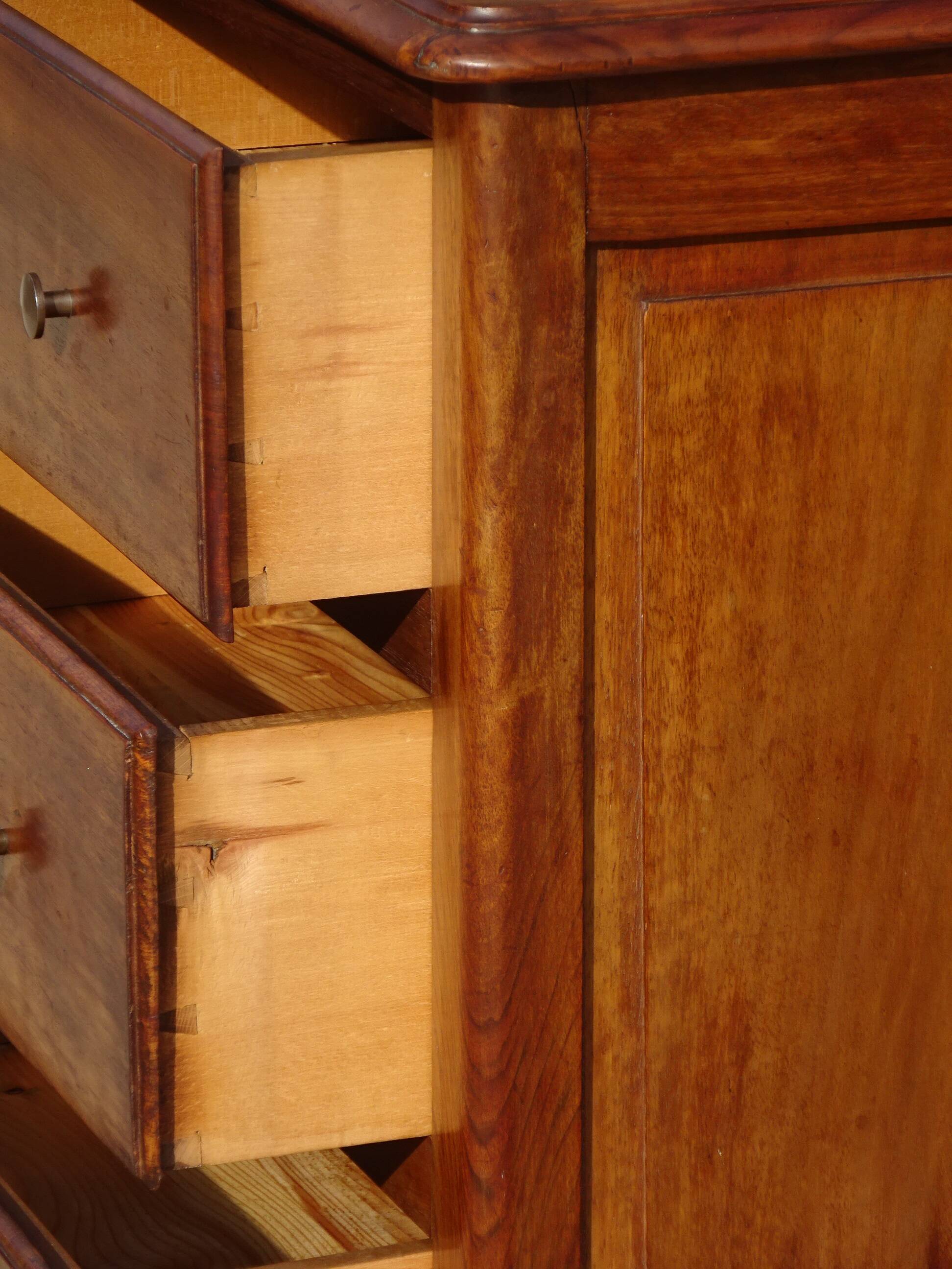 Simple walnut chest of drawers