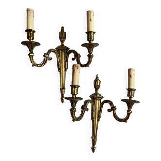 Pair of bronze/gilded brass wall lights