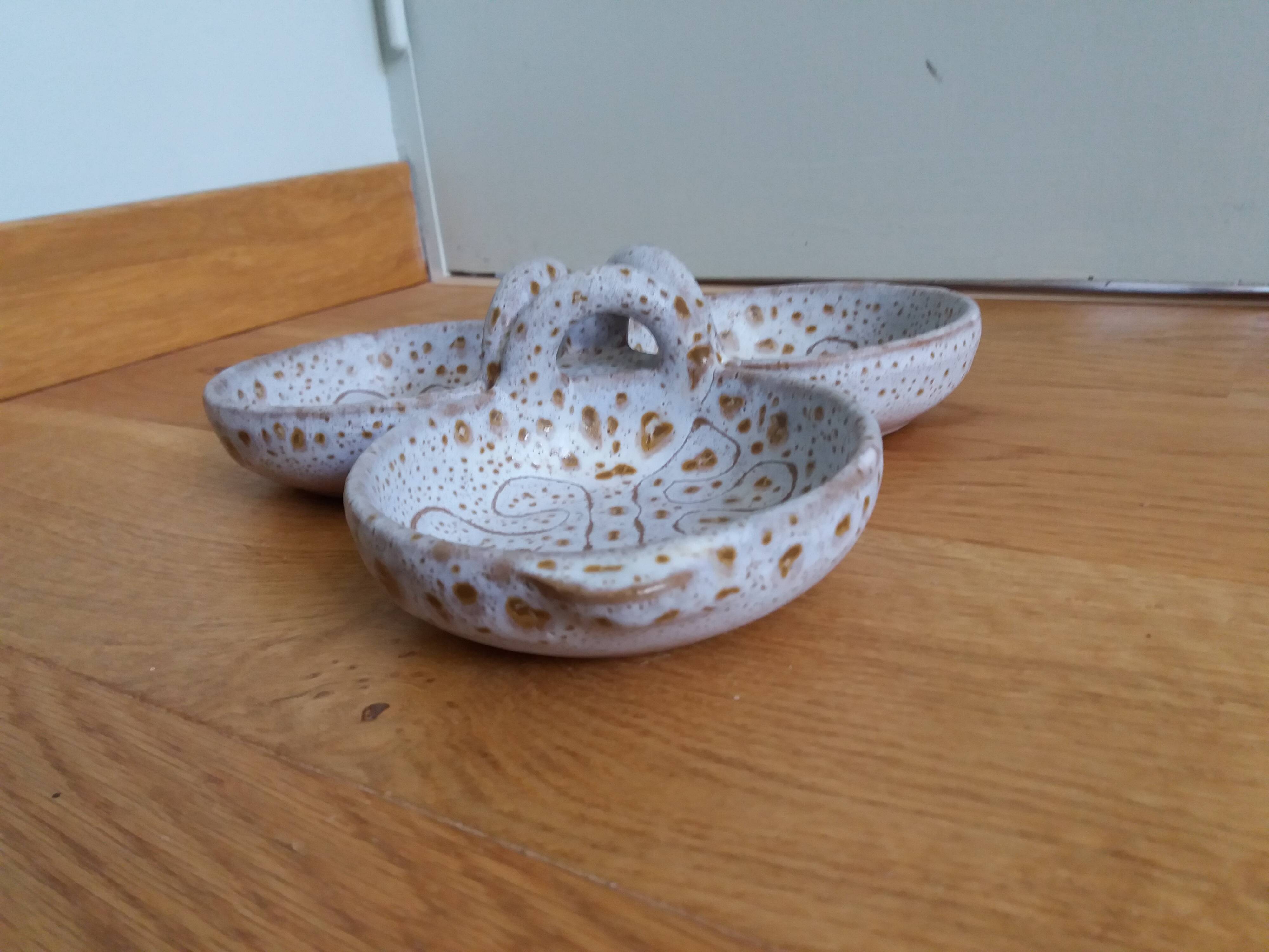 Empty pocket aperitif dish signed Jean Austruy