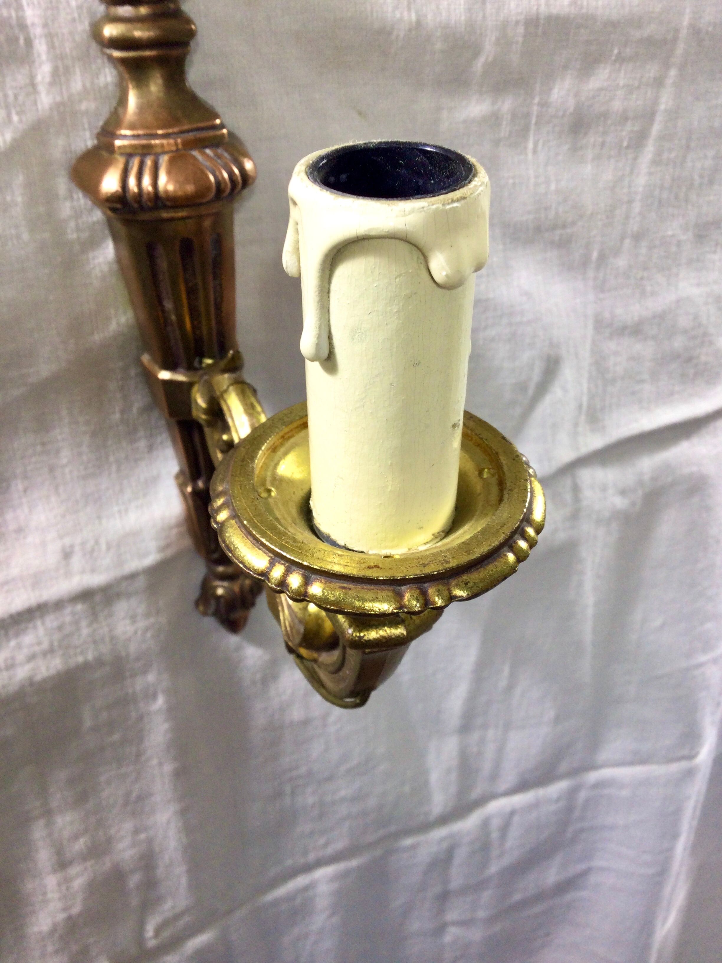 Louis XVI style wall lamp in gilded copper