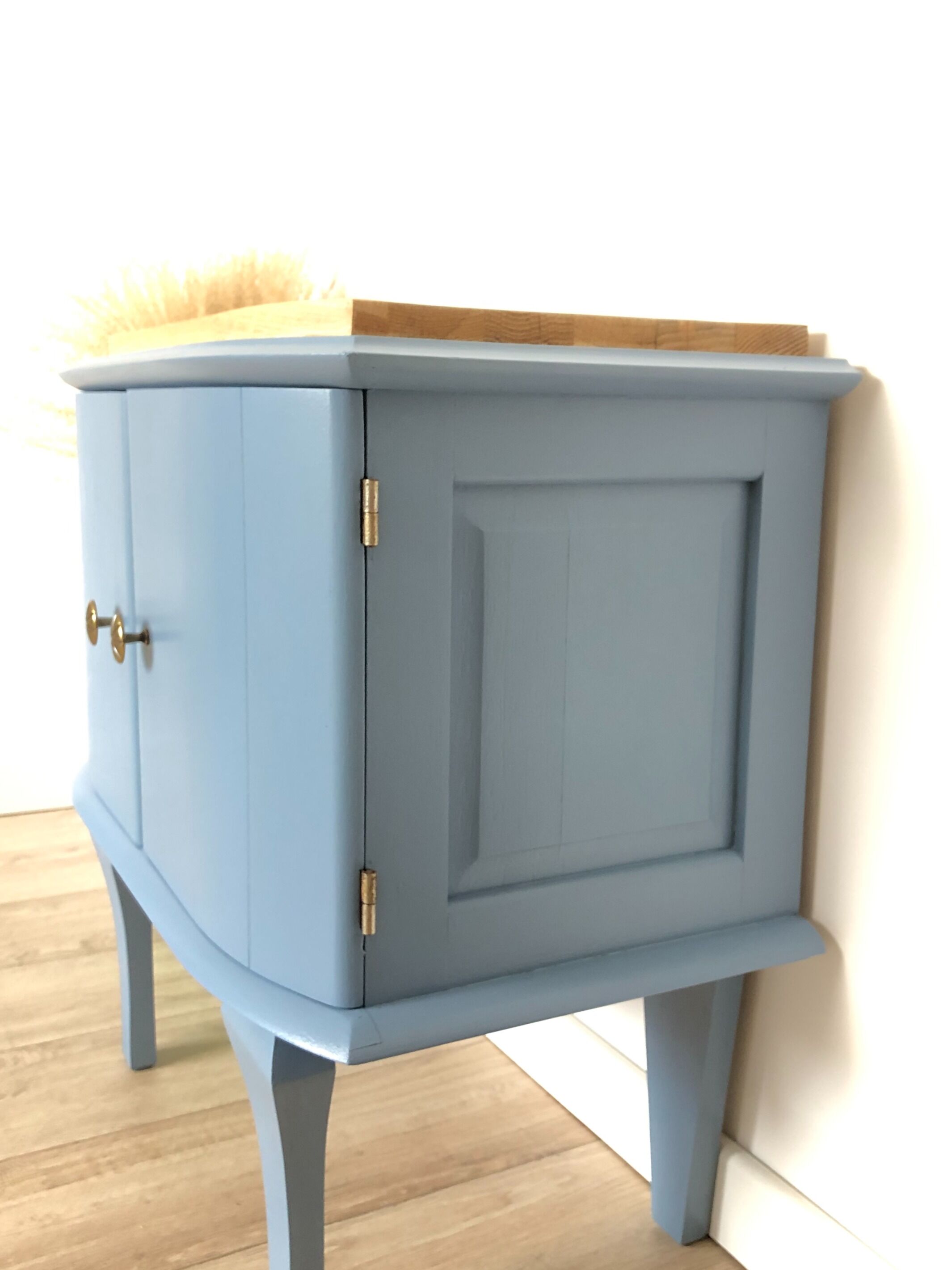 Vintage bedside table bleu de nîmes and oak