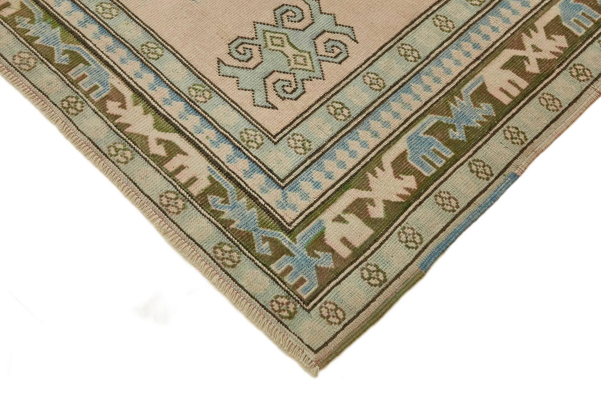 Turkish Vintage Anatolian Rug 176 cm x 258 cm