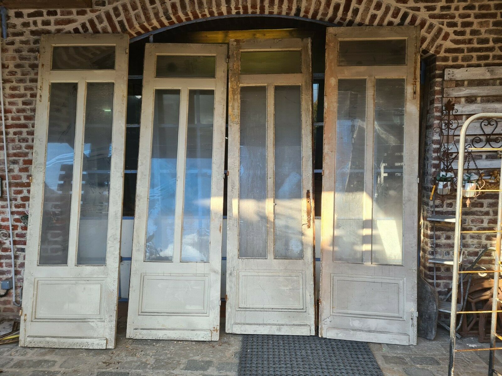 Glazed fir separation doors