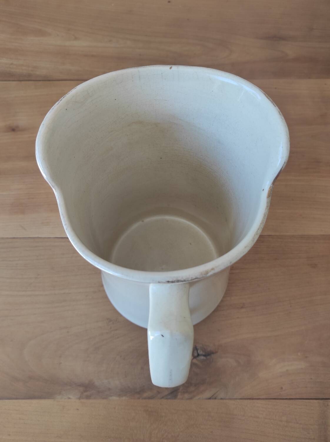 Old earthenware jug Moulin des Loups/Hamage north