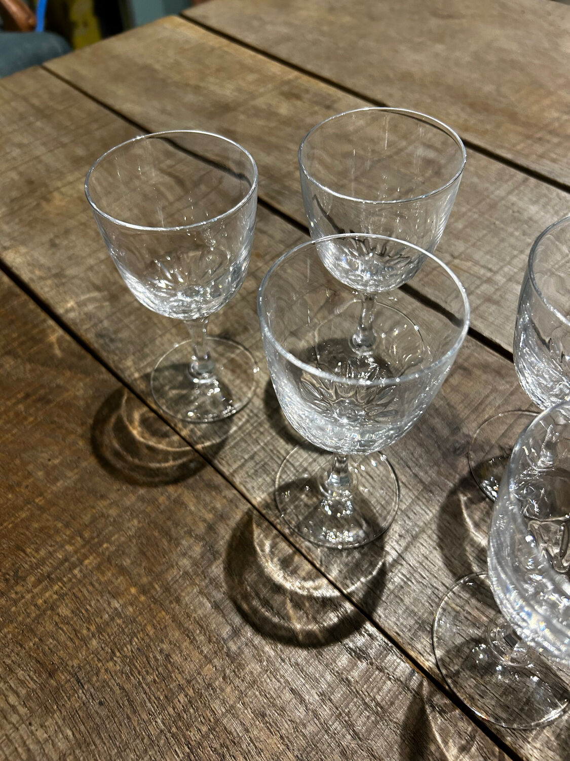 Set of 7 crystal glasses