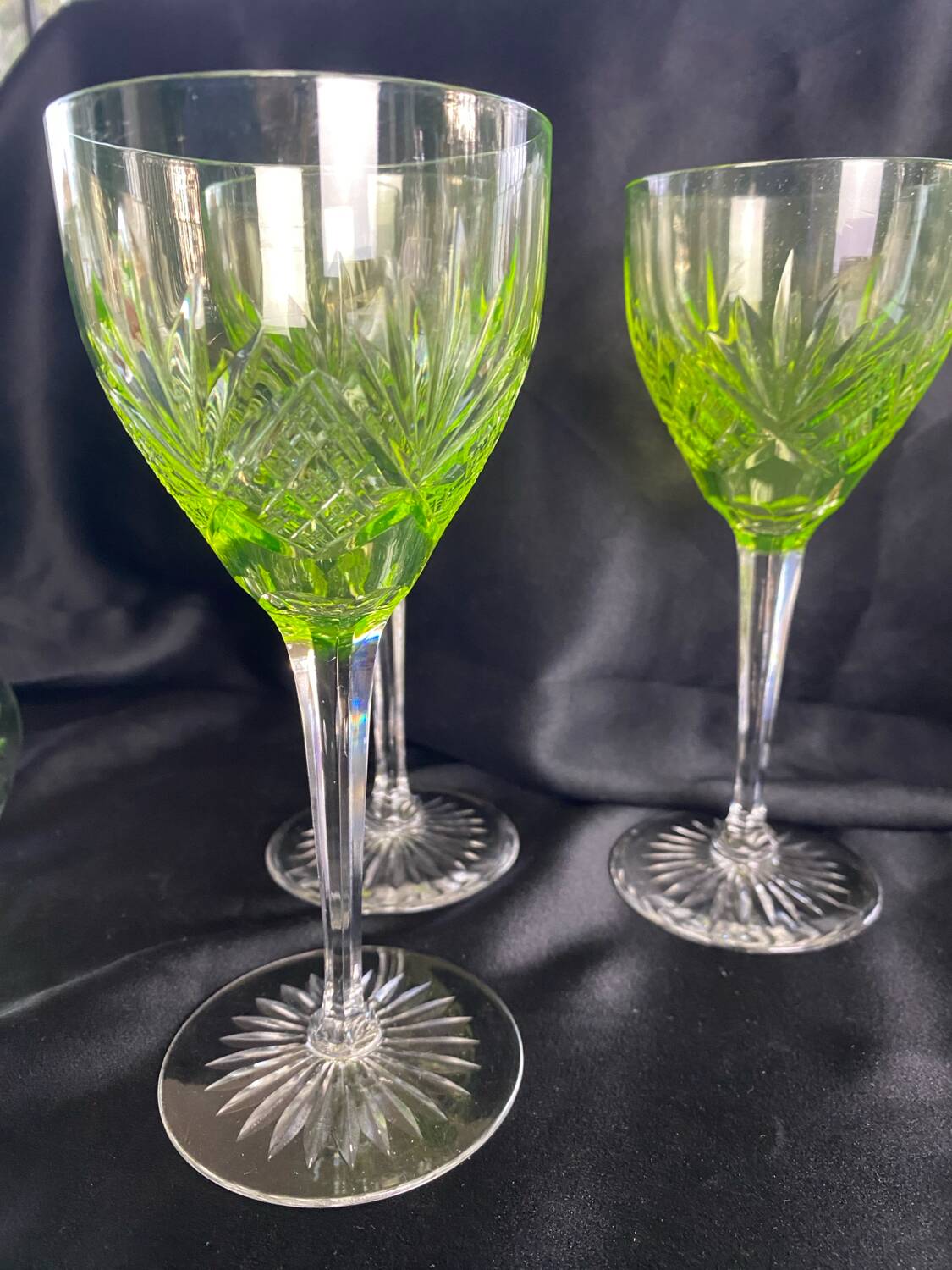 Set of 4 cut crystal white wine glasses