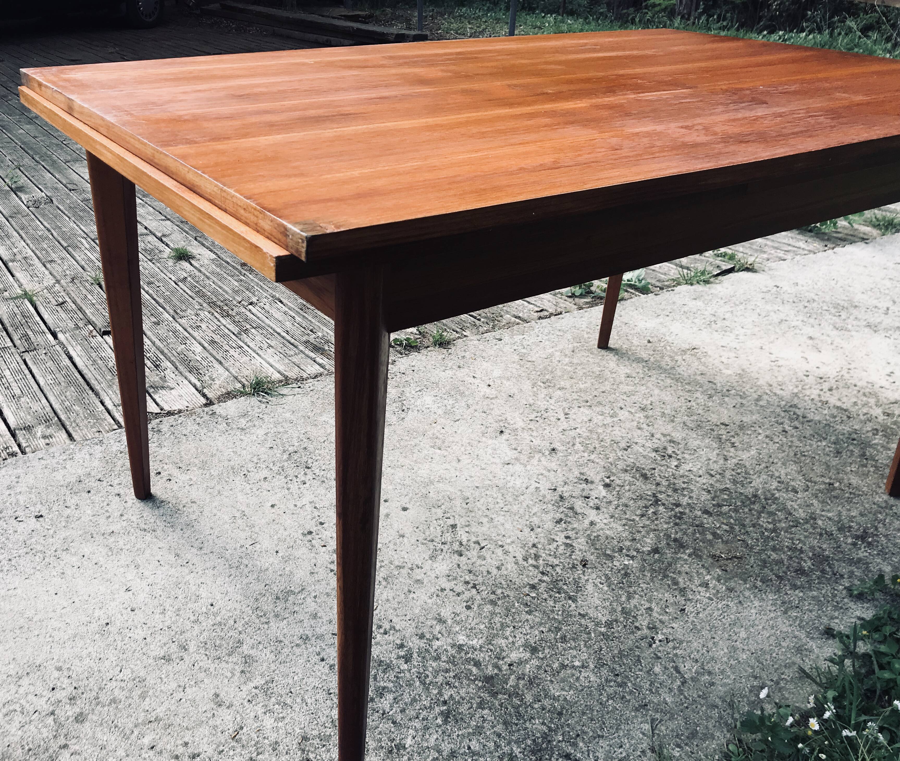 Table en teck avec rallonges, 1960