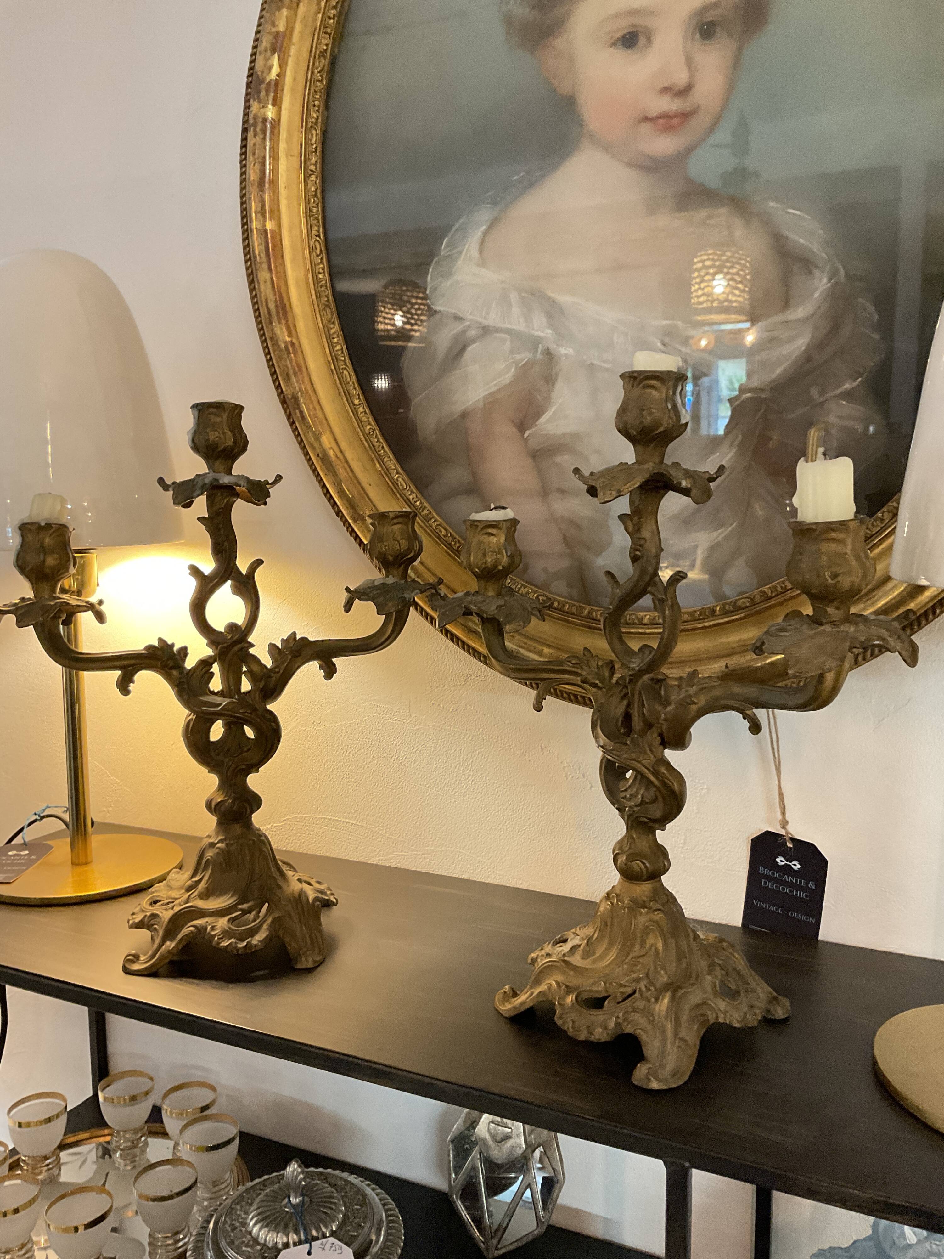 Pair of 3-branch candlesticks. Bronze