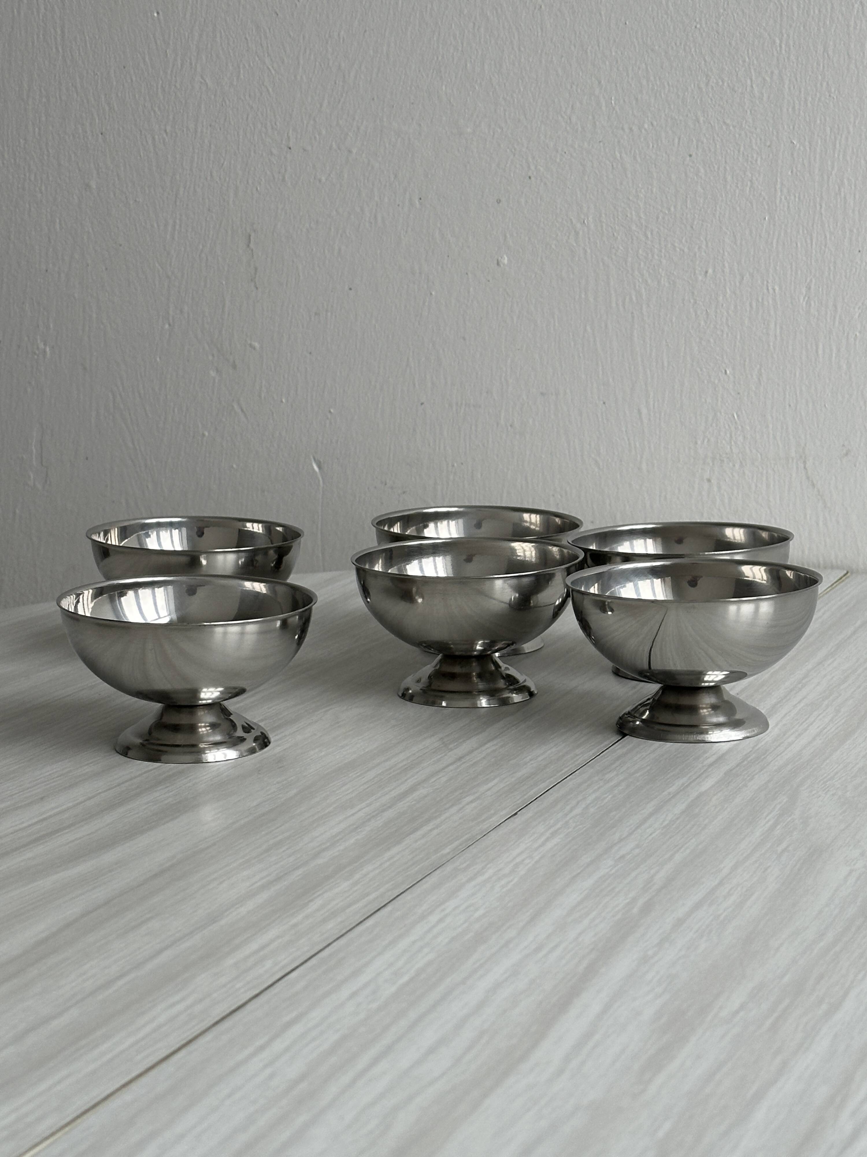 Set of 6 stainless steel ice cream bowls