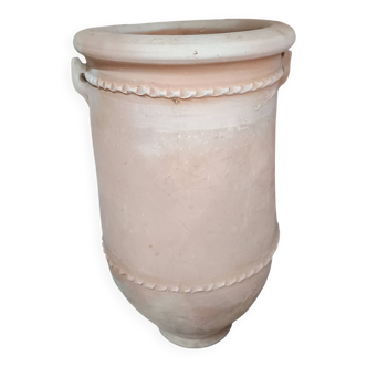 Terracotta pot
