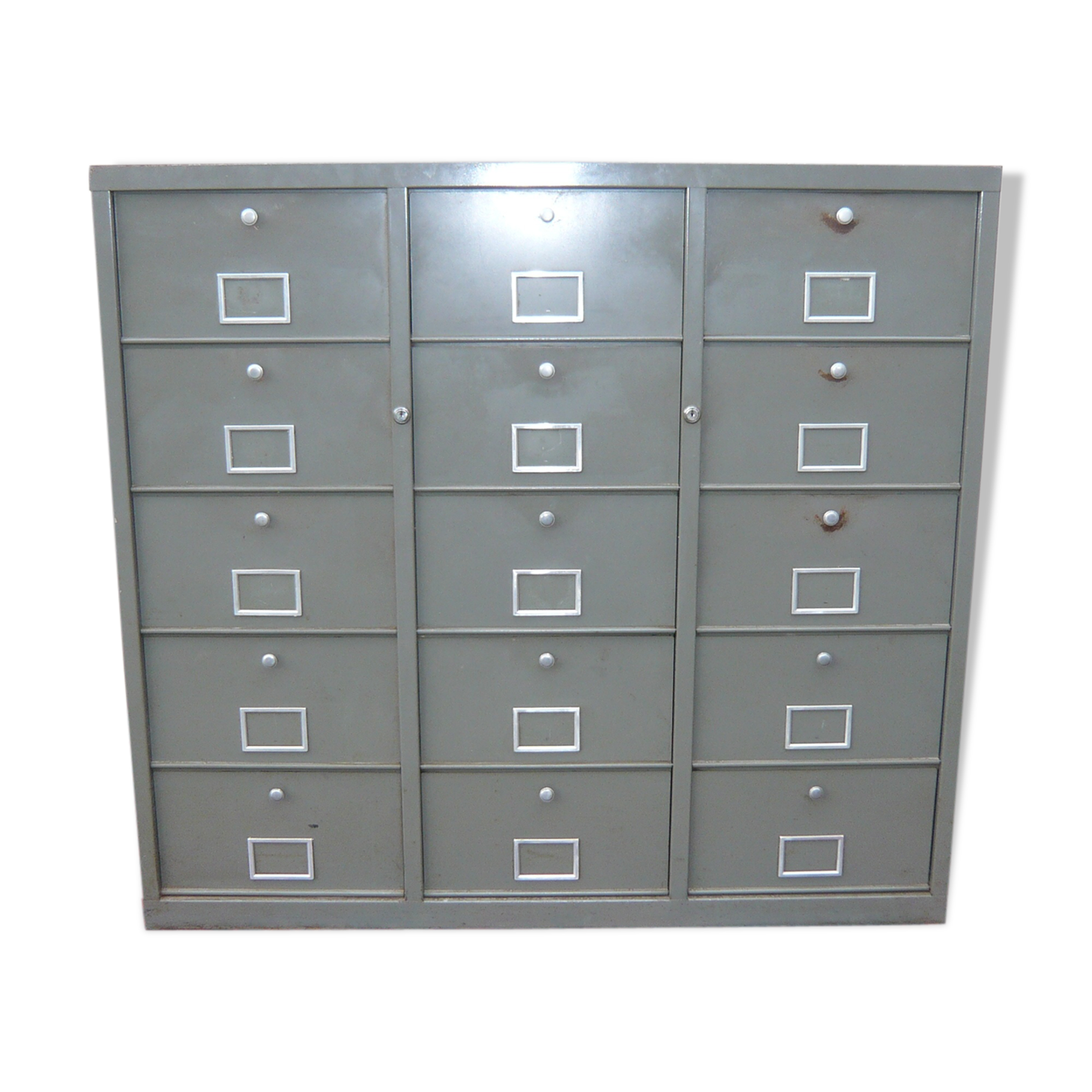 Furniture industrial clamshell