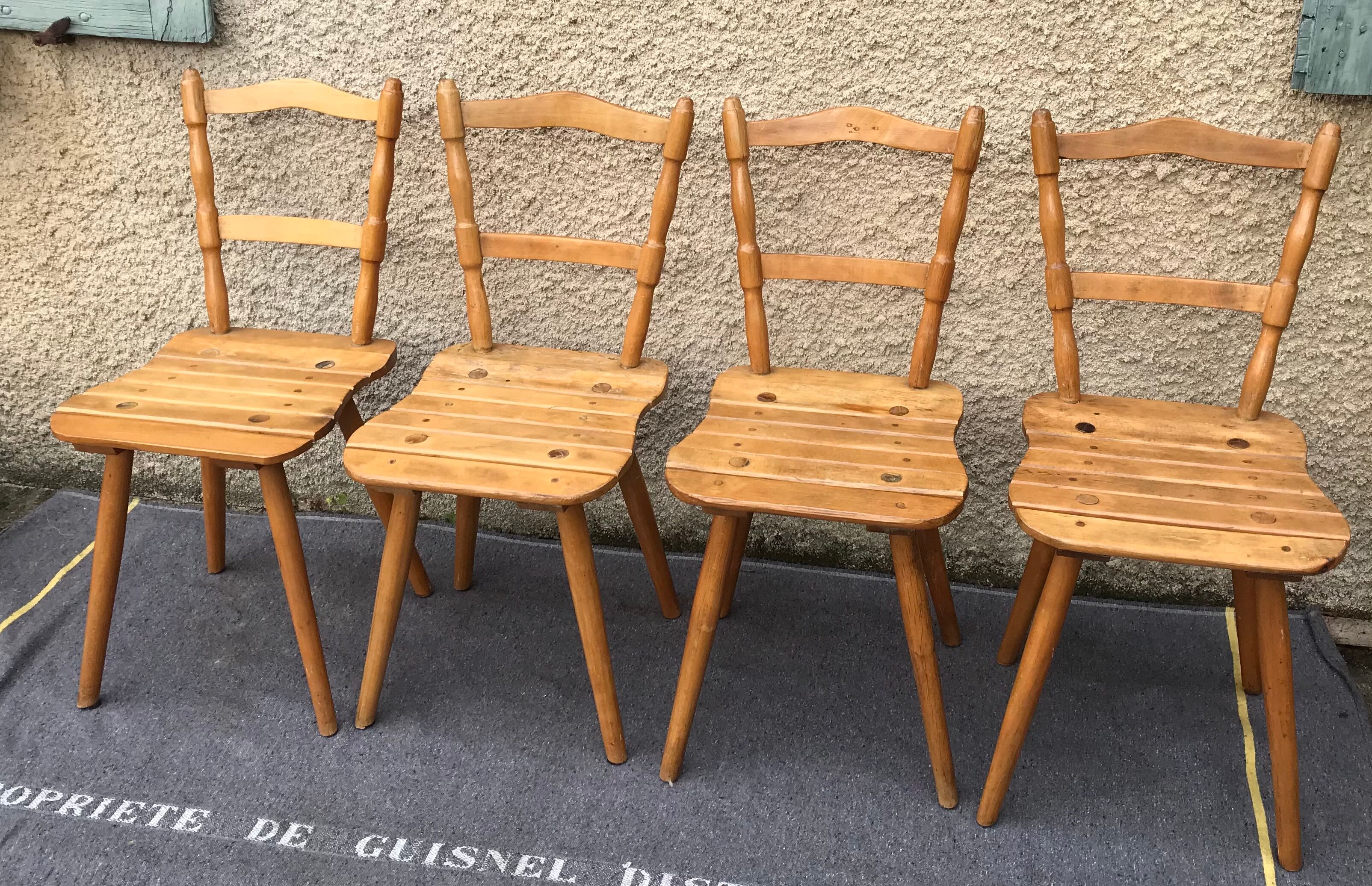 Set of 4 Vintage Beech Chairs Bistro Country Feet Compass
